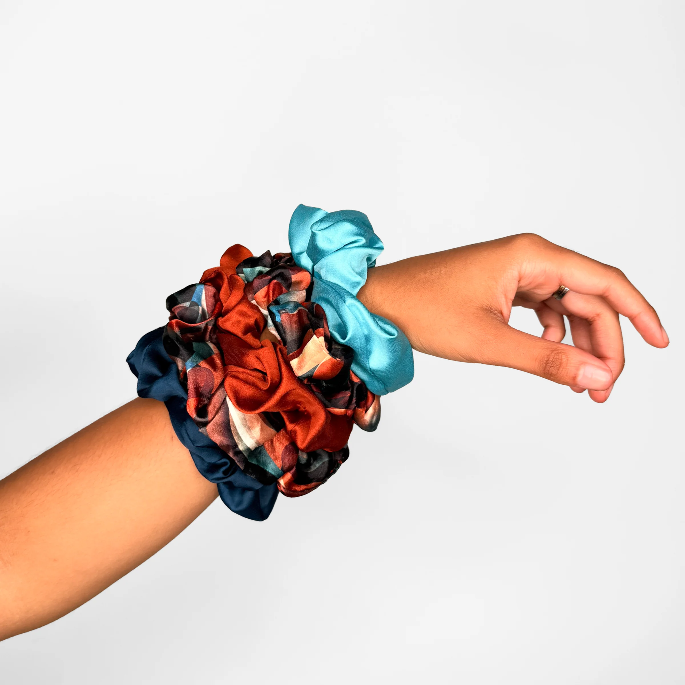 Luxe Satin Scrunchies (5-pack) - Limited Edition Cinnamon Swirl Collection - Image 6